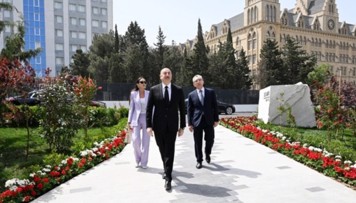 ilham-eliyev-ve-mehriban-eliyeva-bakida-botanika-institutunun-yeni-binasinin-acilisinda